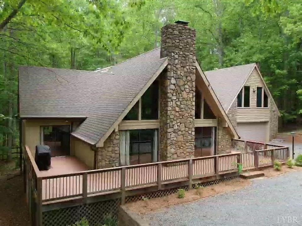 1st image of 109 Equestrian Ct