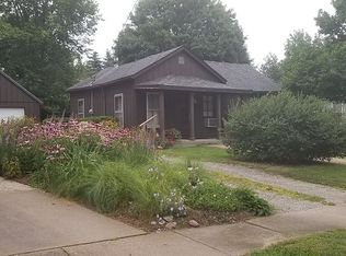 1216 Koch St, Bloomington, IL