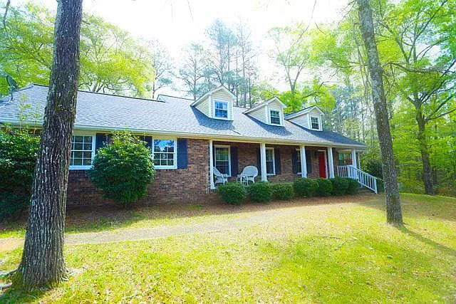 115 Green Lake Dr NE photo 1
