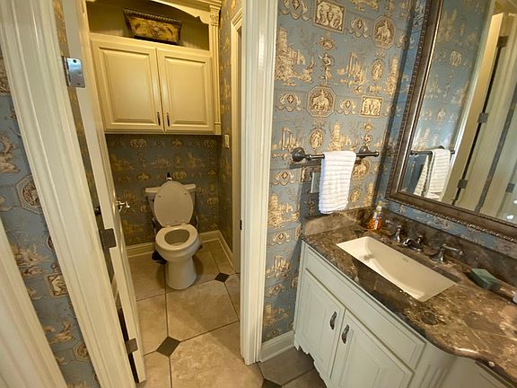 5th image of 2800 Covington Cir