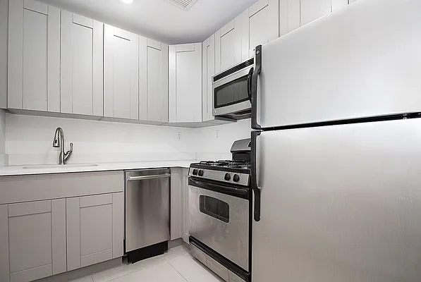 Rented by Citi Habitats | media 27