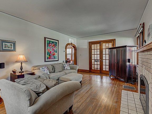 3rd image of 1334 Herlin Pl