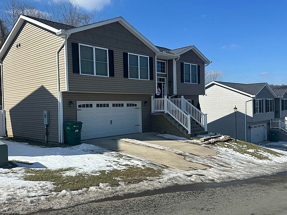 2nd image of 231 Woodbury Dr