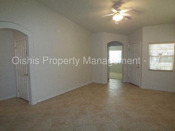 3rd image of 5097 Bayberry Crest St