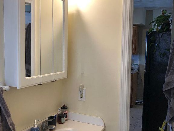 3rd image of 294 Juniper St Floor 1
