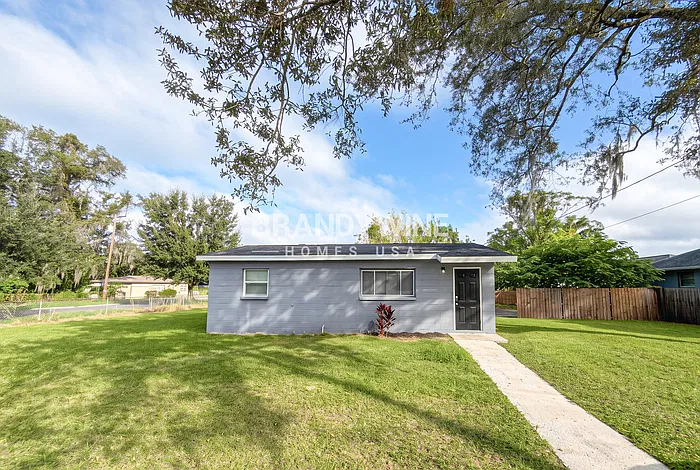 2 bed, 1.0 bath, 672 sqft, $1,675 — Photo 2