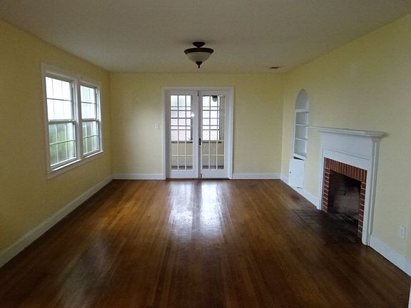 2nd image of 1215 Lanier Blvd