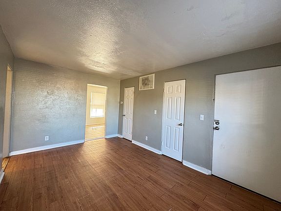 3rd image of 2030 NW 25th St APT 9