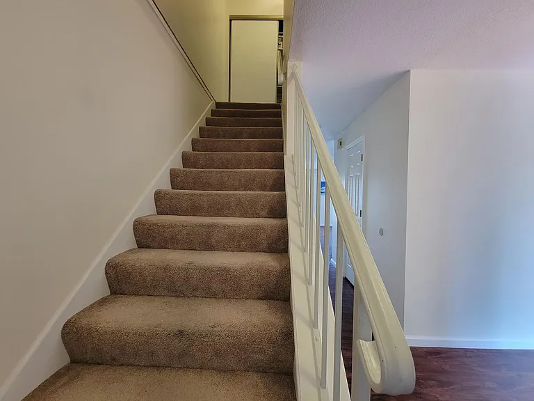 4341 Chatsworth Cir — Photo 12
