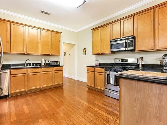 5th image of 742-44 4th St