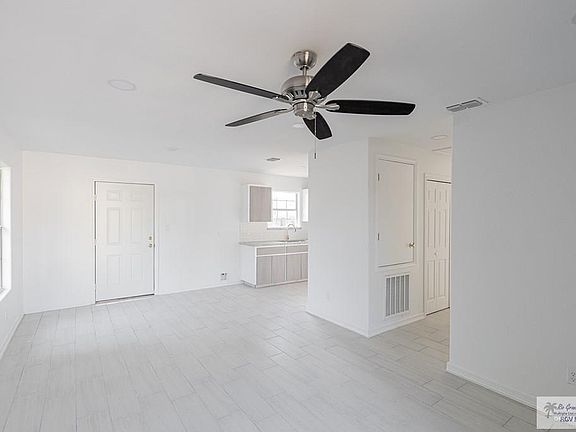 5th image of 7817 Palm Grove Dr