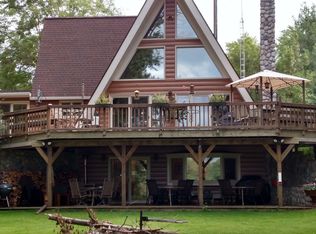 E7736 Cut Off Rd, New London, WI 54961