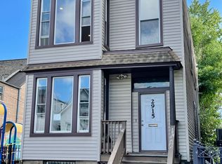 2915 W McLean Ave, Chicago, IL 60647