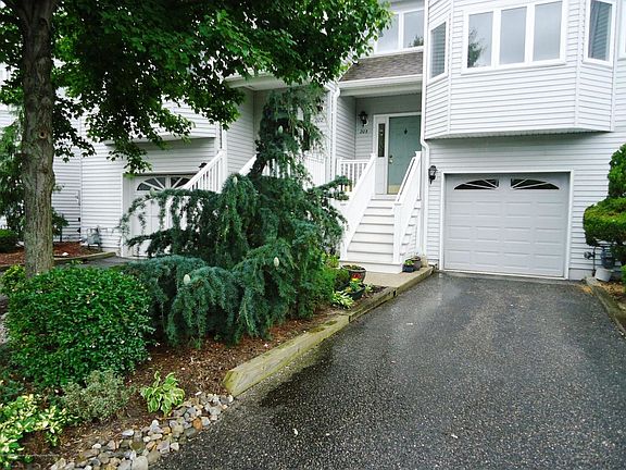 3rd image of 203 Muskflower Ct #20H3