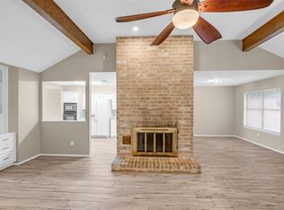 11827 Brook Meadows Ln, Meadows Place, TX 77477