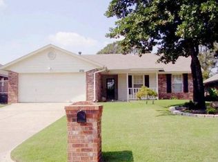 1325 Nottoway Dr, Midwest City, OK 73130