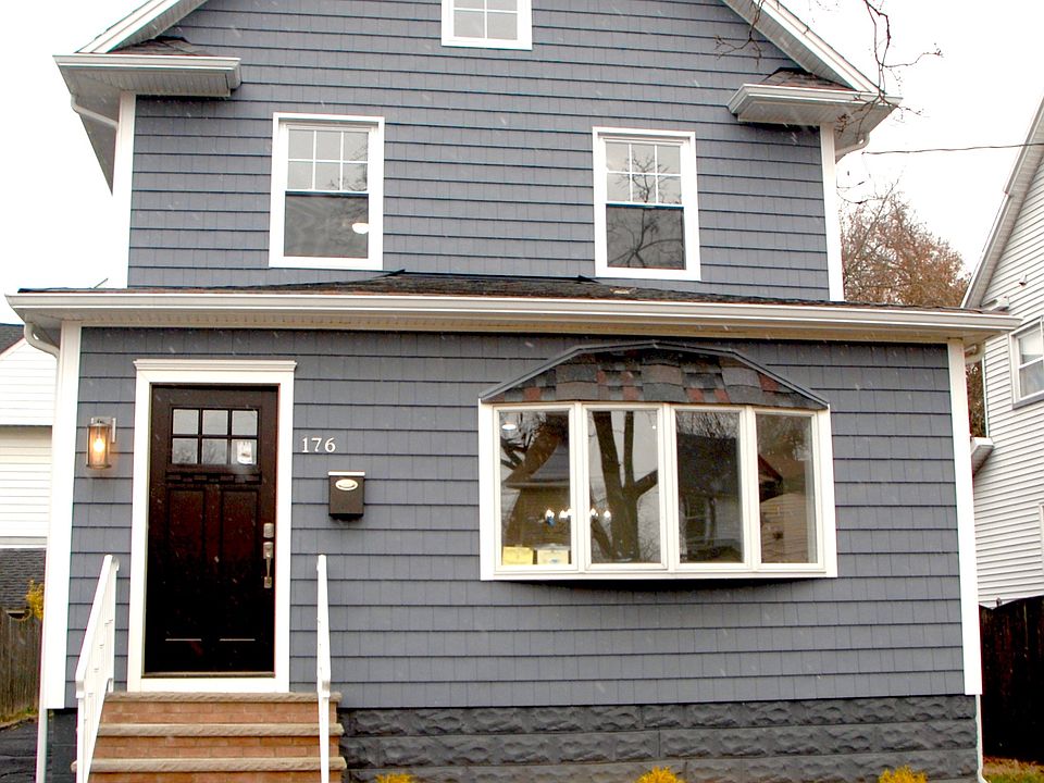 vintage craftsman colonial