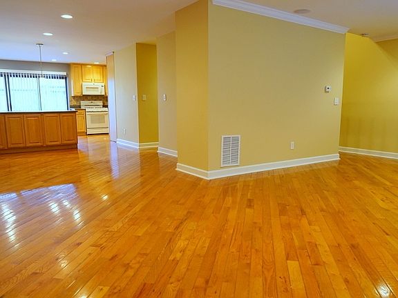 3rd image of 1252 Stephanie Dr