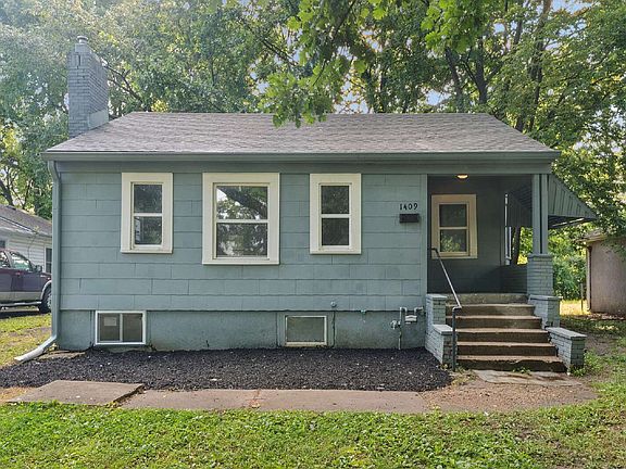 3rd image of 1409 S Spring St