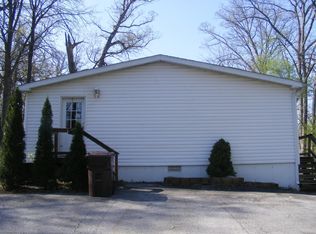 1402 Burlington Beach Rd, Valparaiso, IN 46383