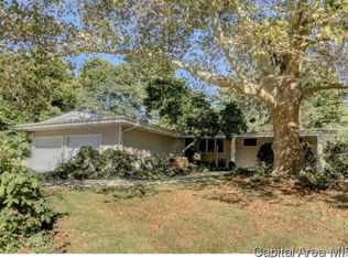 19 Wildwood Rd, Leland Grove, IL 62704
