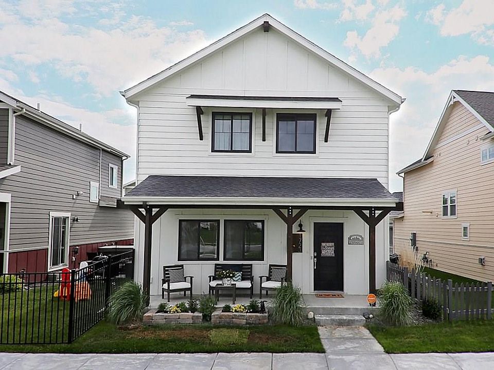 1st image of 1723 Hollyhock St
