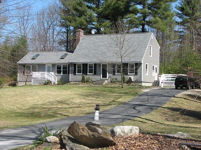 2nd image of 5 Crowell Ct