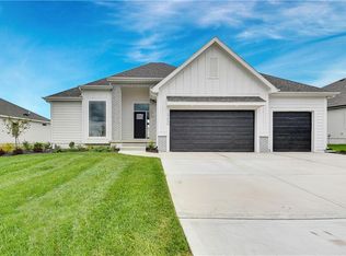 17400 Gillette St, Overland Park, KS 66221