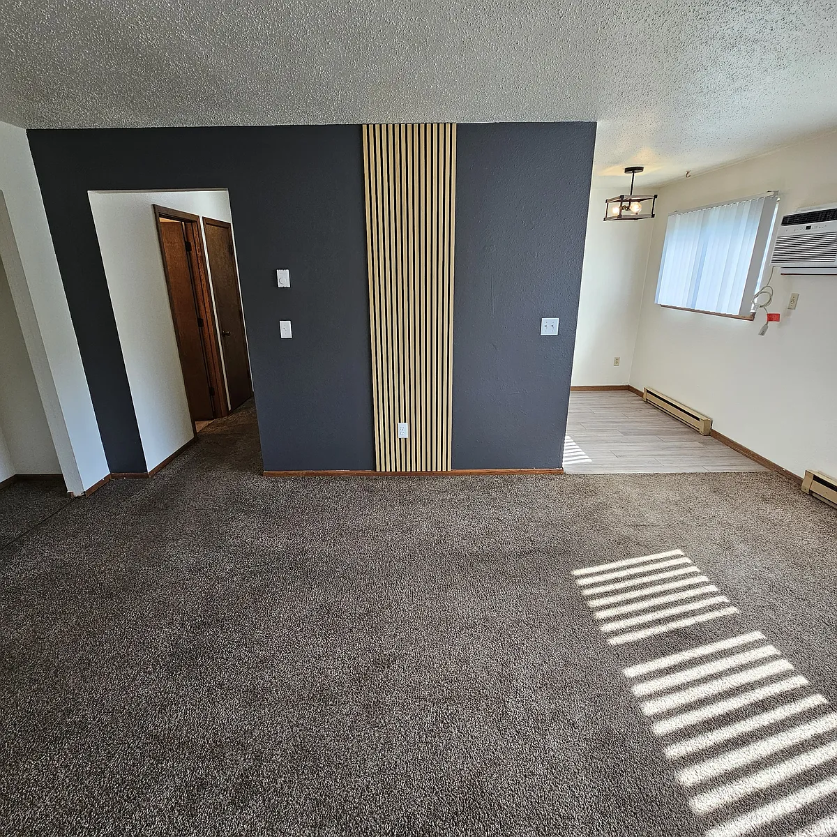 Building Photo - 612 5th St E #104