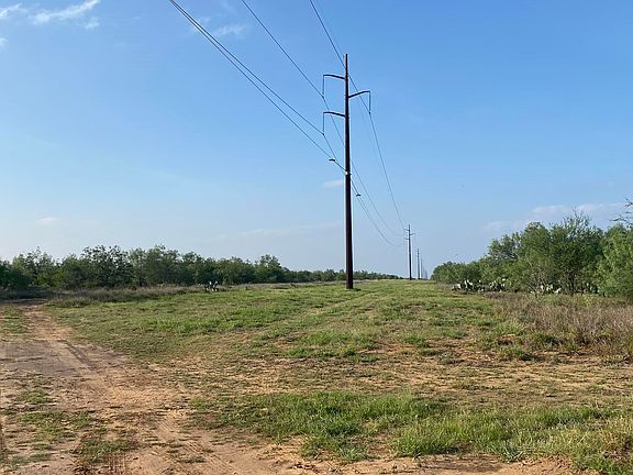 3rd image of 9 Ranch Rd