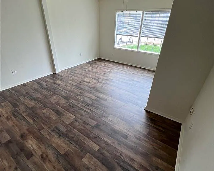 1812 McGregor Ave — Photo 16