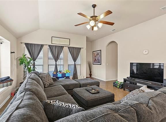 5th image of 2601 Waterdance Dr
