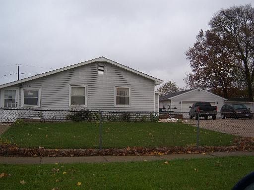 2nd image of 1306 Hague St