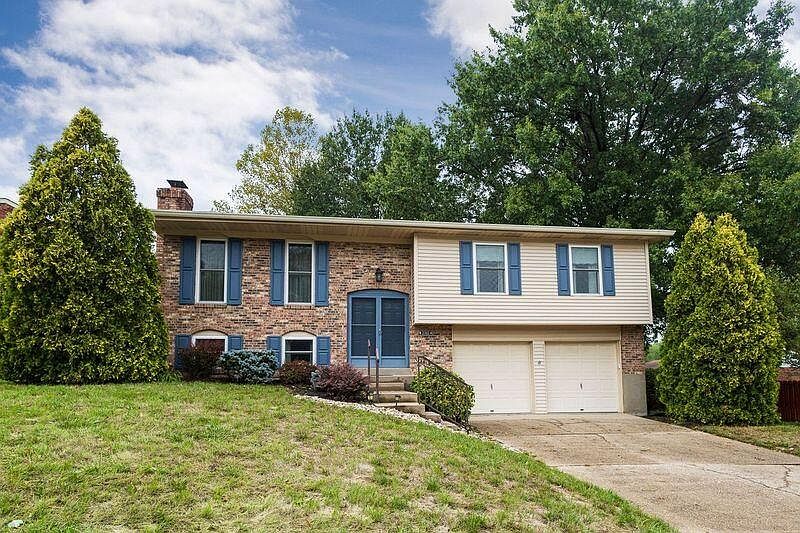 1st image of 2702 Wesley Dr