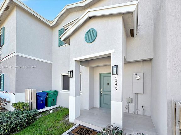 2nd image of 1249 NW 4th Ln