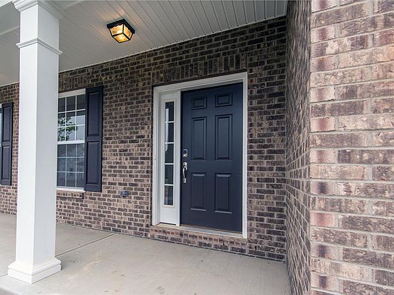 Located on 0150 in Estates At Hawthorne Manor in Maineville, OH