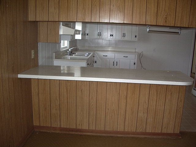 2nd image of 1039 Poplar Springs Rd