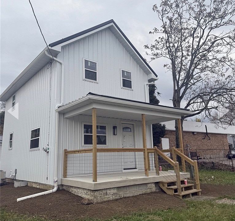 1st image of 14 Evans St