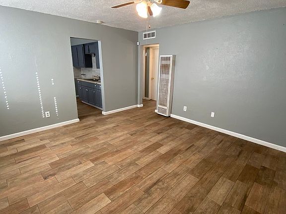 3rd image of 600 N St APT A