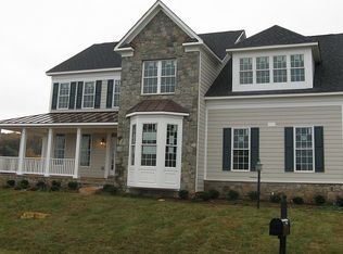 15989 Garriland Dr, Leesburg, VA 20176