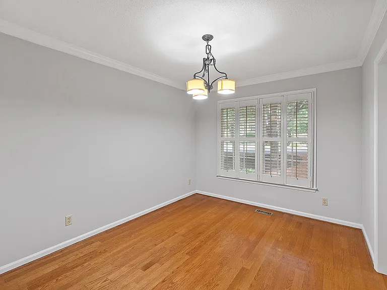 305 Old Fox Trl — Photo 10