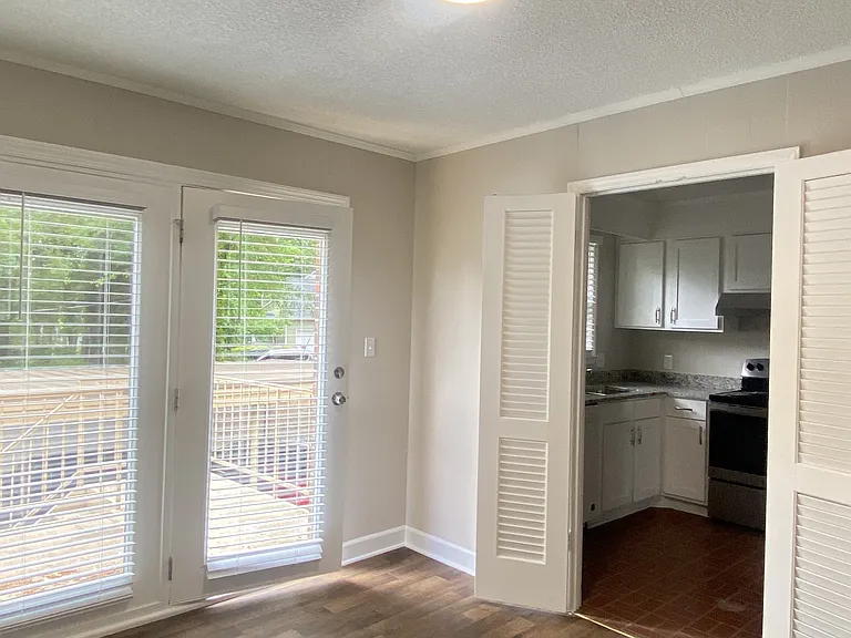 8938 Jefferson St #D — Photo 4