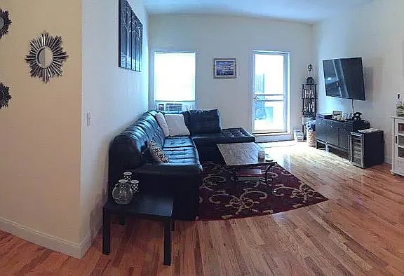 3rd image of 51 E 34th St #1X