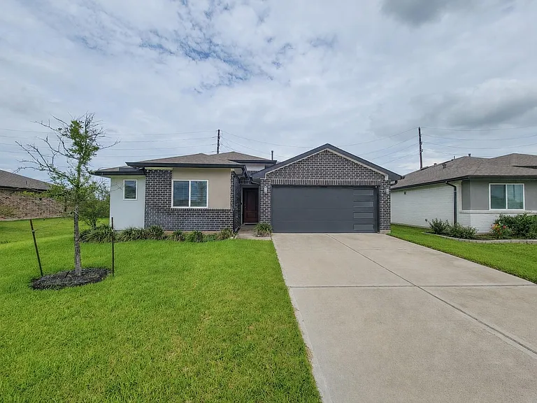 7919 Grey Wolfe Ln — Photo 2