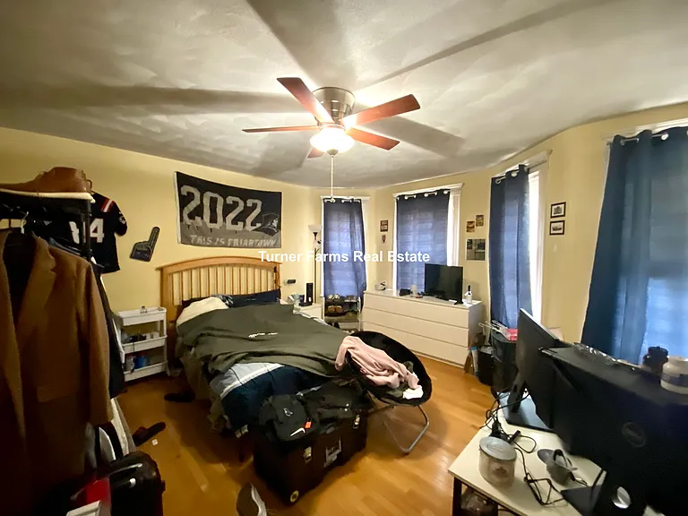 221 Holland St #2R — Photo 30