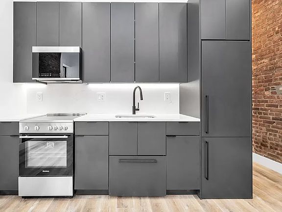 4th image of 314 W 51st St APT 2A