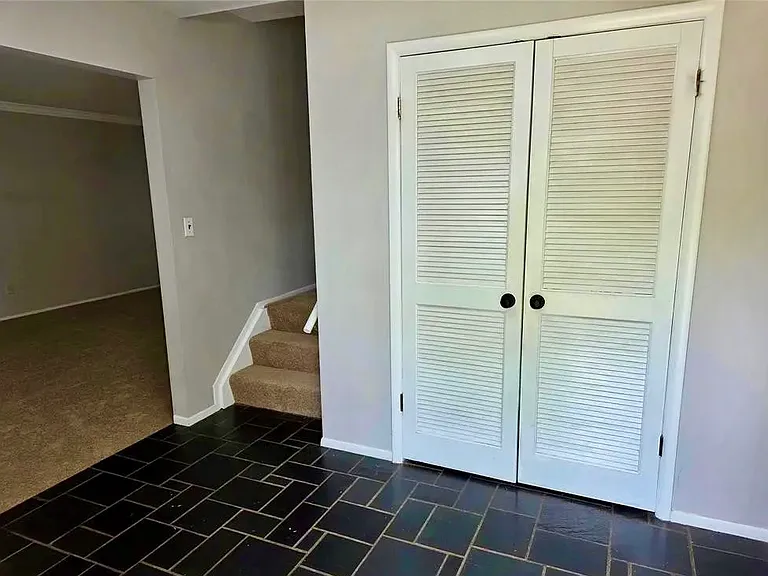 5715 Hobnail Cir — Photo 9