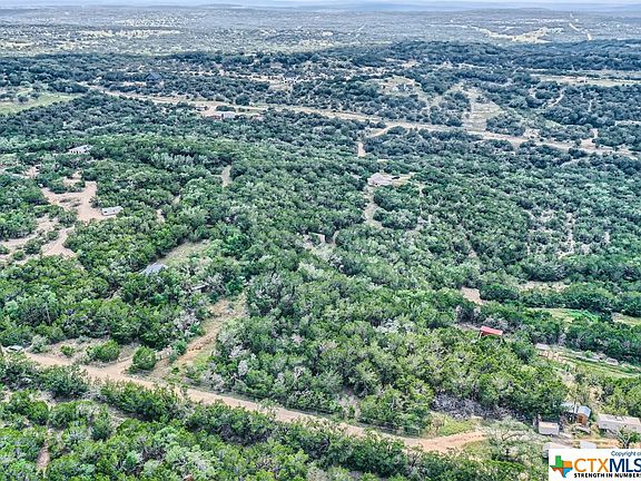 3rd image of 901 Roy Creek Trl