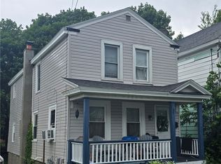 137 1/2 W Schuyler St, Oswego, NY 13126