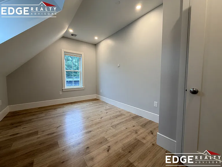 124 Kenrick St #6 — Photo 10